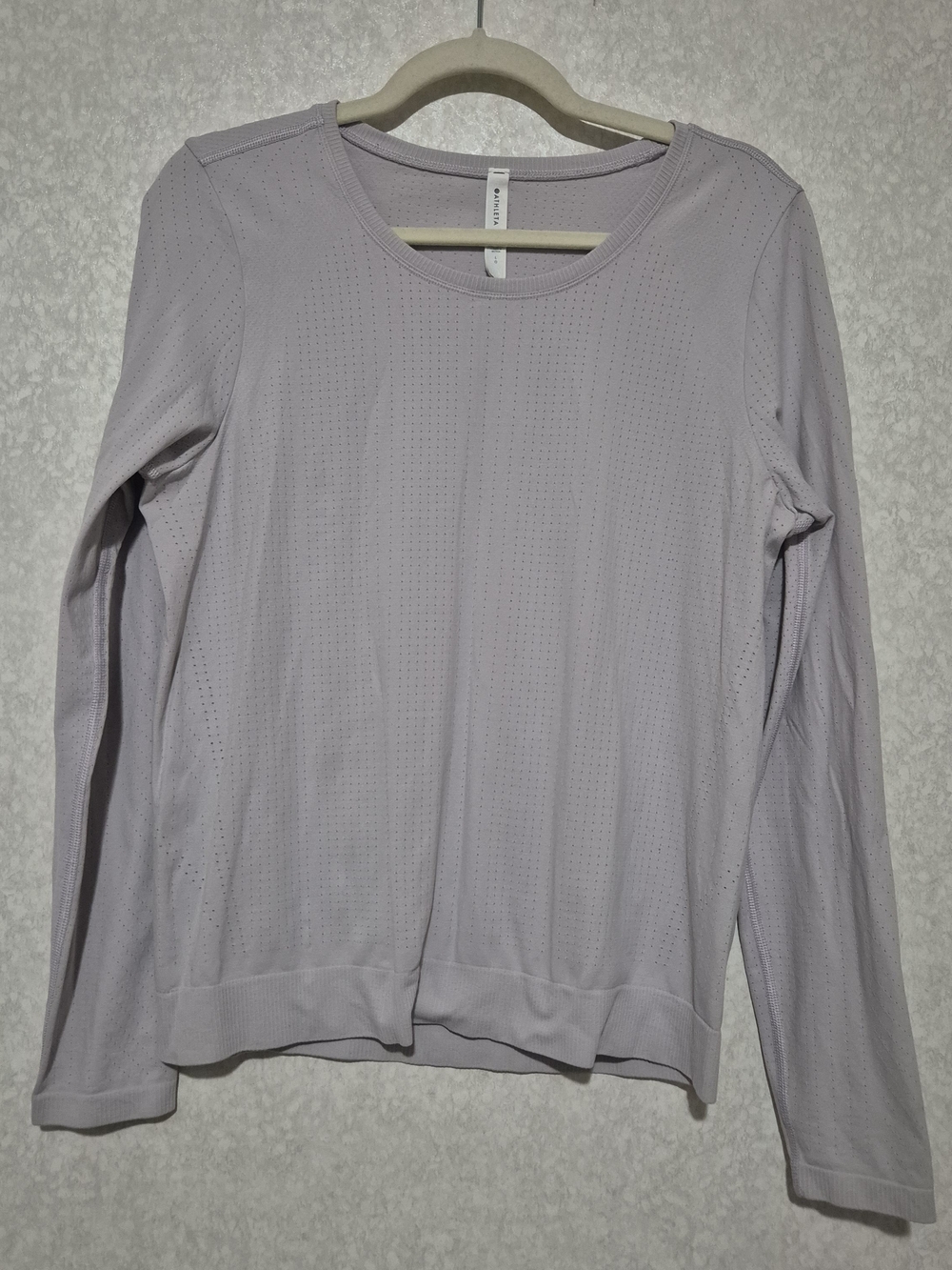 Athleta In Motion Seemless Light Lavender Long-Sleeve Perforated Knit Top-Size:L